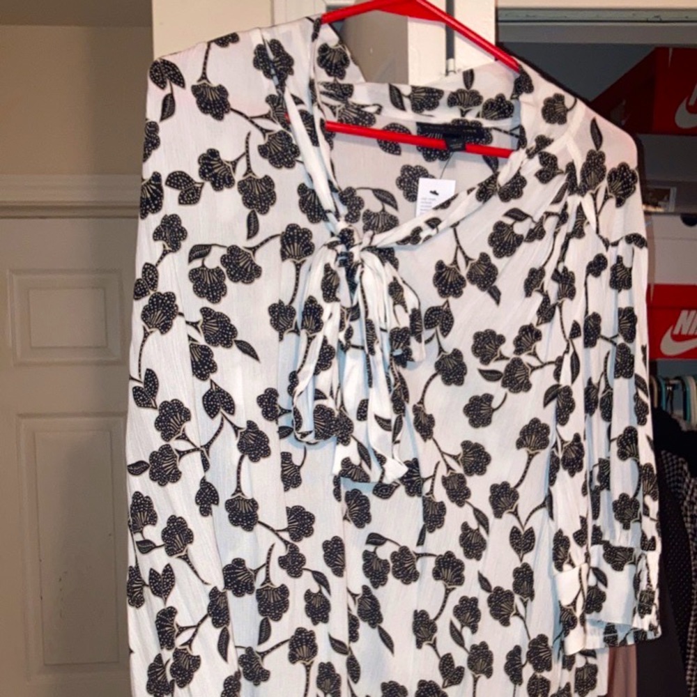 Lane Bryant Bow Tie Blouse Woman Size 14